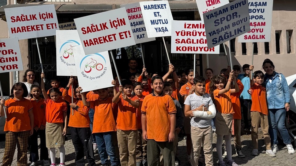 DÜNYA YÜRÜYÜŞ GÜNÜ KAPSAMINDA YÜRÜYÜŞ ETKİNLİĞİ DÜZENLENDİ